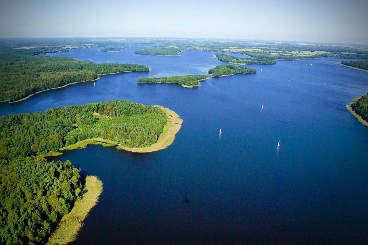 Вилла Dom Przy Lini Brzegowej Jezioraka Илава Экстерьер фото